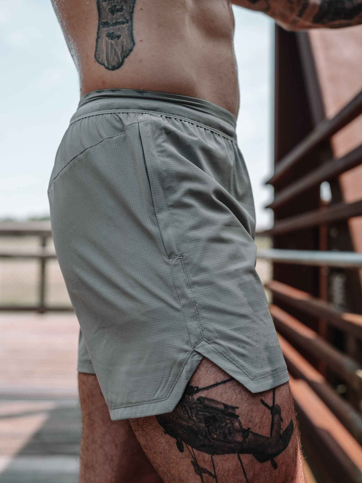 MEN’S | HYBRIFLEX SHORT: GREY