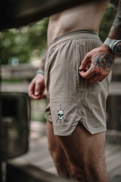 MEN’S | HYBRIFLEX SHORT: TAN